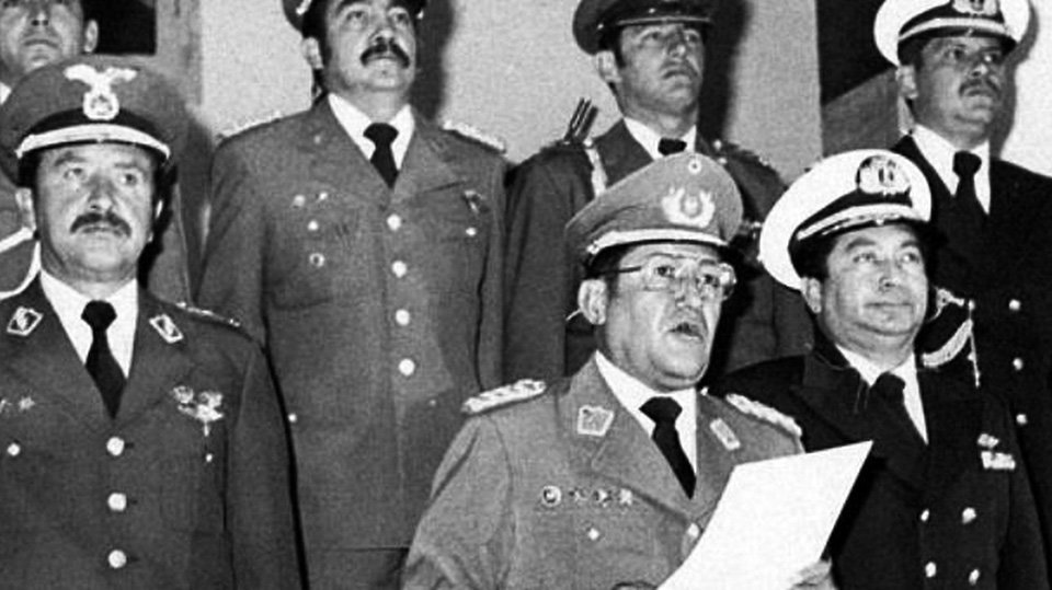 Golpe de Estado perpetrado por el general Luis García Meza Tejad en 198 ( CONSULADO DE BOLIVIA)