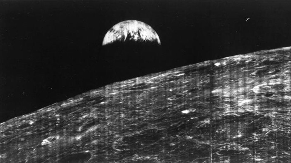 primera-vista-de-la-tierra-desde-la-luna_NASA