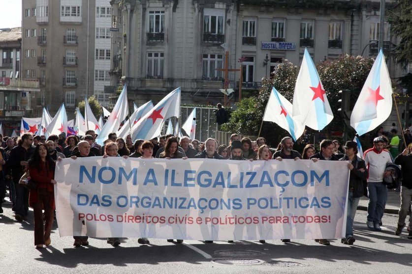 Manifestacion contra la ilegalizacion de las organizaciones politicas.
