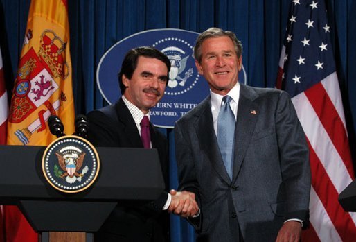  President George W. Bush and President Jose Maria Aznar of Spain shake hands at the conclusion of a joint press conference at the Bush Ranch in Crawford, Texas, Saturday, Feb. 22, 2003. WHITE HOUSE PHOTO BY ERIC DRAPER                  