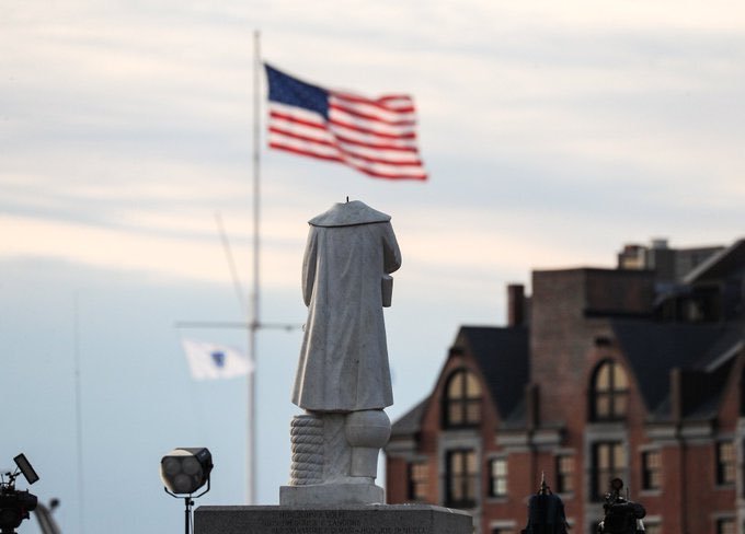 Estatua a Cristobal Colón sin cabeza en Boston