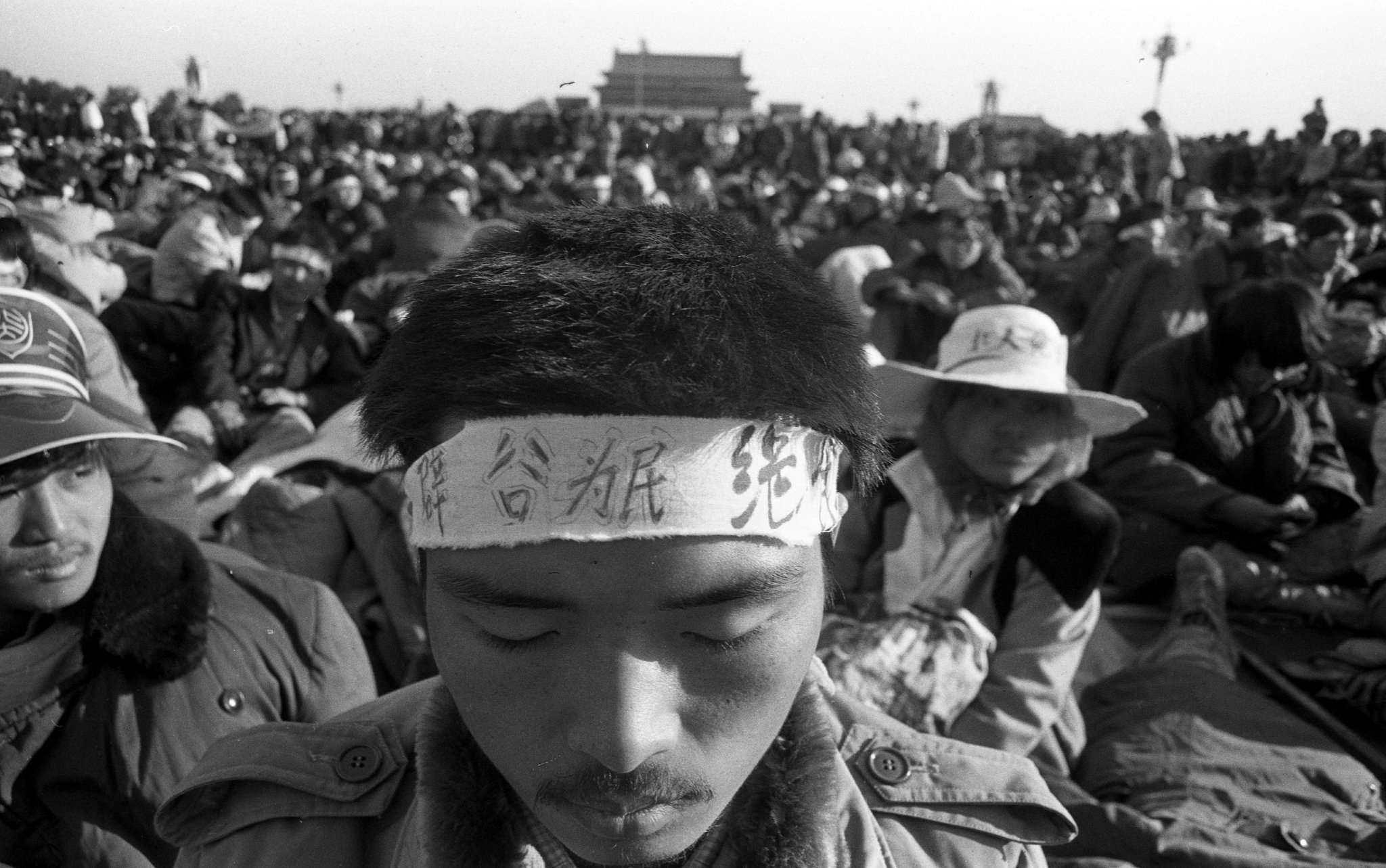 4 июня 23 года. Площадь Тяньаньмэнь 1989. 1989 Tiananmen Square protests and Massacre.