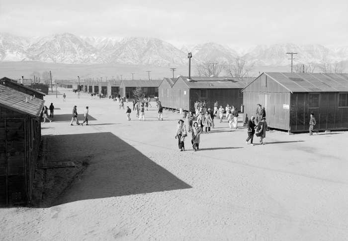 Manzanar-Relocation-Centre-Calif-Lone-Pine-Photograph-1943